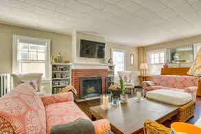 Historic Poughkeepsie Home Near Arlington & Vassar - Image 5