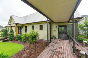 Couples Retreat on Bay Tree Lake - Image 2