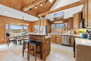 Cozy 7BR cabin w/ fire pit & BBQ grill - Image 5