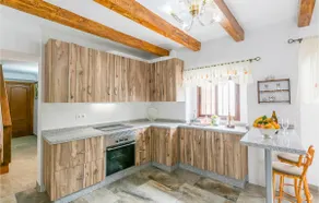 Beautiful Home In Villanueva De Algaidas - Image 4