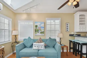 Beachside Courtyard Retreat 15A Steps to Beach | B - Image 5