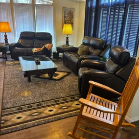 The Lodge - Image 5
