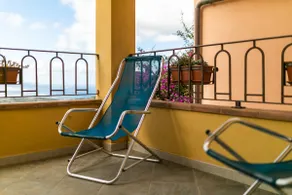 Sea-view apartment 03 - Image 5