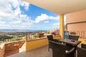 Sea-view apartment 03 - Image 3