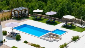 Villa Begovina mit privatem beheiztem Pool, Whirlpool, 4 Schlafzimmern - Image 3