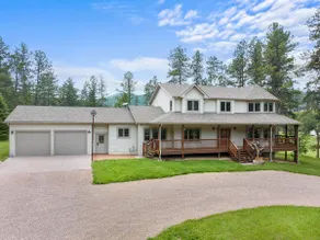 Largest Hill City Cabin-Sleeps 20 with Hot Tub - Image 5