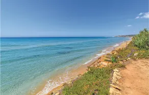 3 Bedroom Cozy Home In Menfi Ag - Image 5