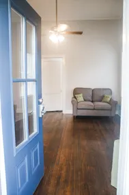 Blueberry Manor Pearl Suite - Image 5
