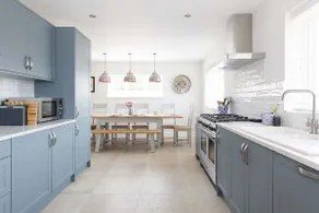 Beach house for 10 with hot tub & garden - Image 2