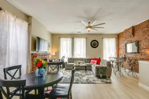 St Louis Vacation Rental 2 Mi to Downtown - Image 2