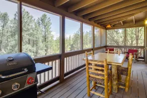 2 Mi to Show Low Lake: Scenic Cabin w/ Balcony - Image 2