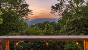 Amazing Blue Ridge View, 10 min to dtn, comfy/cozy - Image 4