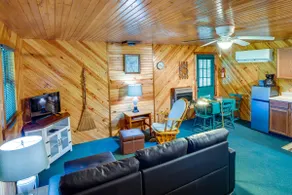 2 Mi to Green Bank Observatory! Mtn-View Cabin - Image 2