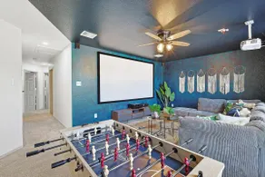 Colonial Style Retreat ft Pool, Cinema, jacuzzi - Image 3