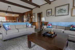 ”Bigfoot Bungalow”: Dogs welcome, deck, King bed! - Image 2