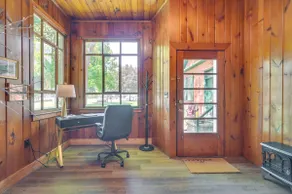 Cozy Bedford Park Retreat - Image 4