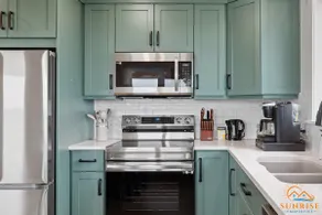 Private Oceanview Cottage minutes from Beaches - Image 4