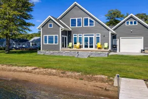 Fall Lakefront | Trail Access, 2 Suites, Sleeps 8 - Image 3