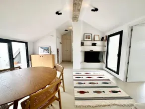 Peral Old Town Penthouse - EaW Homes - Image 3