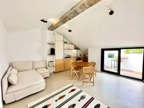 Peral Old Town Penthouse - EaW Homes - Image 2