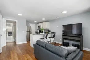 Cozy 2-Bed Near OSU Campus - Image 2