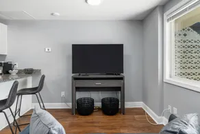 Cozy 2-Bed Near OSU Campus - Image 3