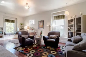 Downtown Retro Bungalow Dog Friendly - Image 2