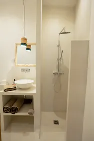 Exceptional Studio overlooking the patio and SPA - Image 4