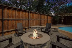 Allen Abode - 4 Bedrm Pool, Fire Pit , Charm - Image 3