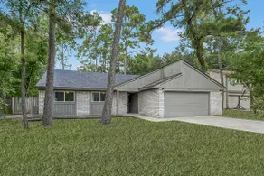 Stylish Woodlands Retreat Near Waterway & Pavilion - Image 5
