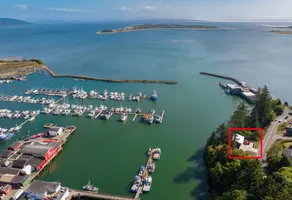 NEW! Luxury, Waterfront, Natural beauty (Harbor) - Image 4