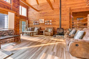 Magical Metamora Cottage w/ Fire Pit, Pond, Deck! - Image 4