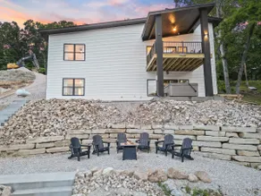 The Cove -Game Room, Hot Tub, & Fire Pit! - Image 2