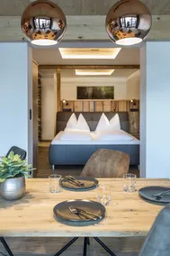 5 Bed Studio Superior Panorama - Image 3