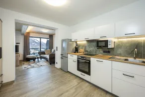5 Bed Studio Superior Panorama - Image 5