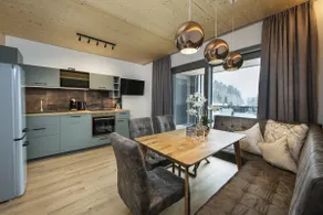 4 Bed Apartment Deluxe Panorama - Image 3
