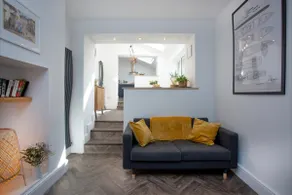 Spring Cottage - Image 2