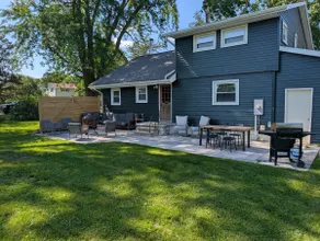 Urban Cabin - Image 3
