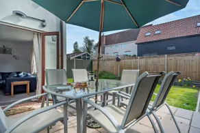 4 Bed in Woodbridge oc-s27356 - Image 4
