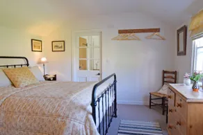 The Red Shed guest house for 2. Bury St Edmunds 3m - Image 4