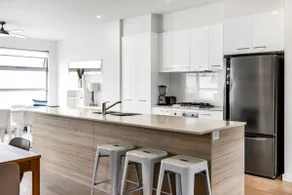 Stunning Sea Views in Excellent Location - Image 5