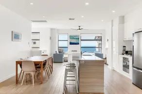 Stunning Sea Views in Excellent Location - Image 3