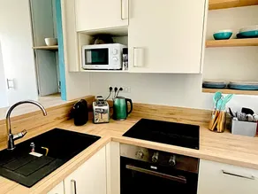 Cozy and bright apartment in the city center - Image 3