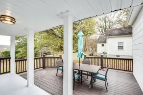 Southern Charm Cottage - Image 2