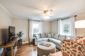Southern Charm Cottage - Image 3