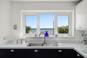 Strand Cottage - Direct Beach Access - Image 2