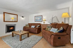 Strand Cottage - Direct Beach Access - Image 3