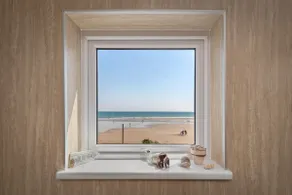 Strand Cottage - Direct Beach Access - Image 4