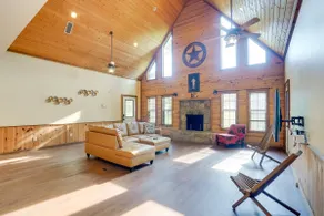 Pet-Friendly Jefferson Home Near Lake O’ the Pines - Image 3