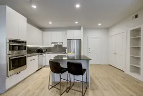 Montrose Resort Living, 1-bed - Image 4